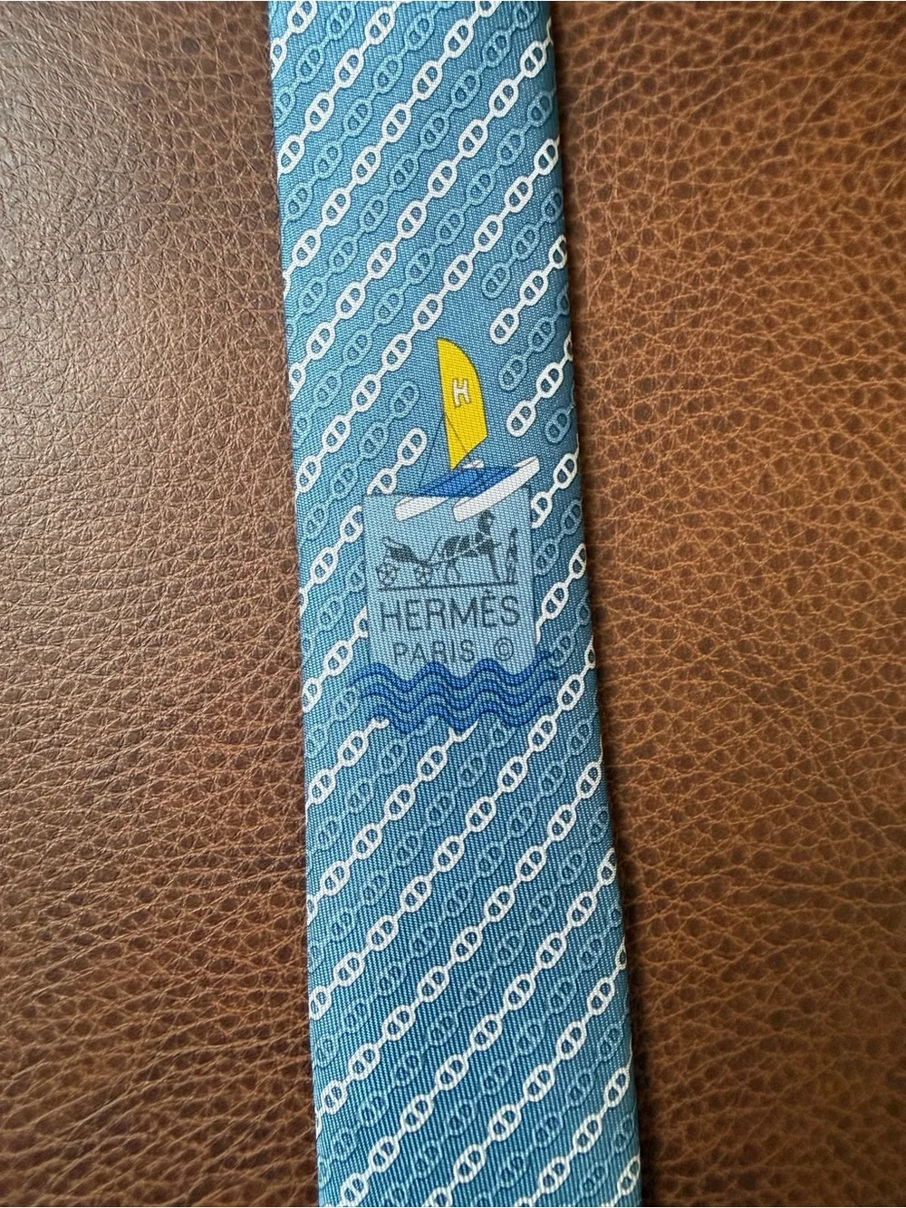 Hermès Silk Men's Tie - Classic Diagonal Chain Design